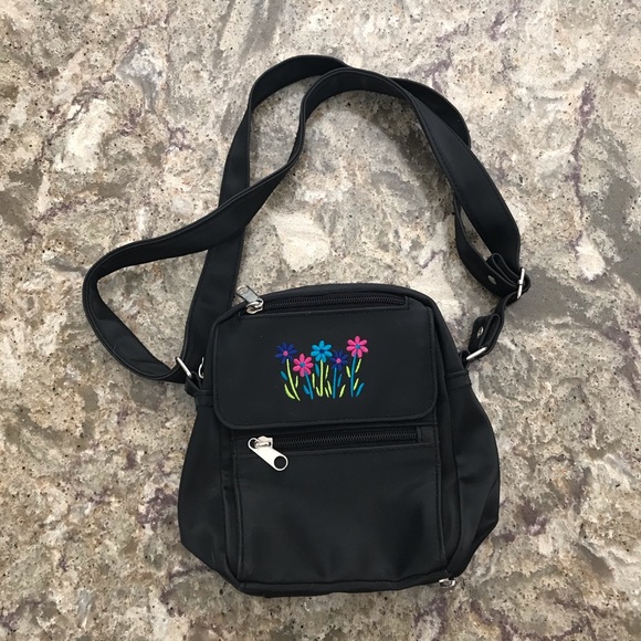 Other - 🎉HP Black Purse with Flower Embroidery